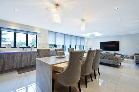 91 Robin Hood Lane, London, SW15 3QR