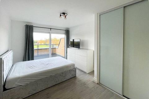 2 bedroom flat for sale, Wharf Road, Surrey GU1