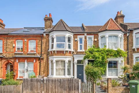 Flat B, 7 Farren Road, London, SE23 2DZ