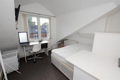 6 bedroom house to rent, Tiverton Road, Birmingham B29
