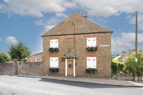 2 bedroom cottage for sale, 1, Herts HP23