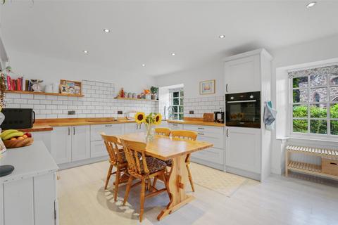 7 Willoughby Street, Muthill, Crieff, PH5 2AB