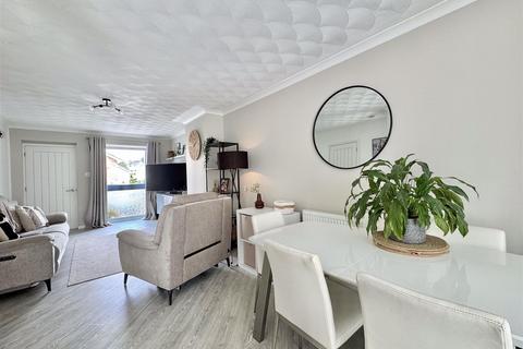 4 Chirgwin Road, Truro, TR1 1TT
