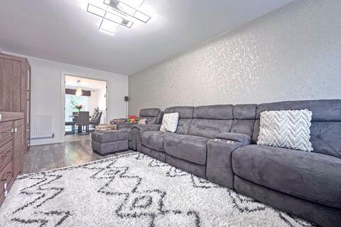 undefined, Laura Roberts Close, WEST BROMWICH, B70 0FJ