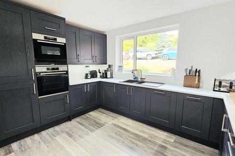 4 bedroom detached house for sale, Aylestone Drive, Hereford HR1