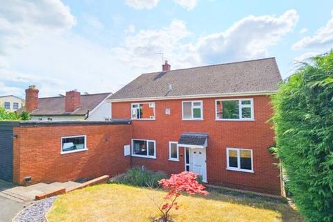 4 bedroom detached house for sale, Aylestone Drive, Hereford HR1