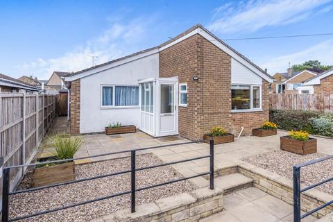 2 bedroom detached bungalow for sale, Spring Lane, Little Bourton - NO ONWARD CHAIN