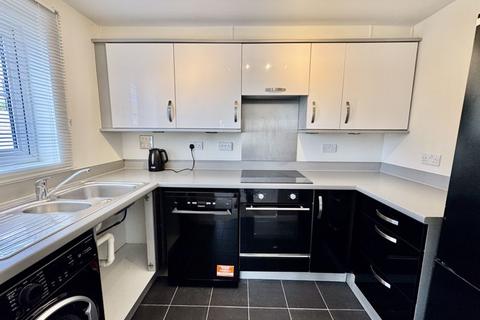 2 bedroom apartment for sale, Eaton Avenue, Slough SL1