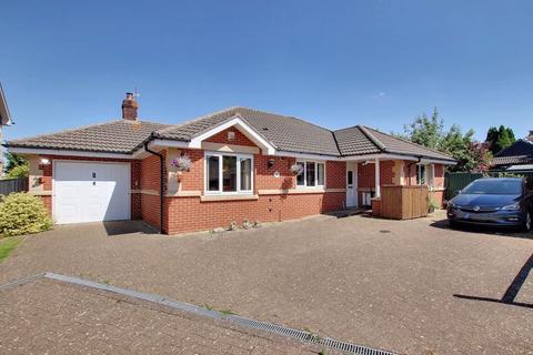 8 Beatrice Way, Trowbridge, BA14 7TX