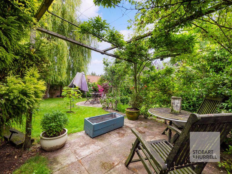 Alfresco Outlook