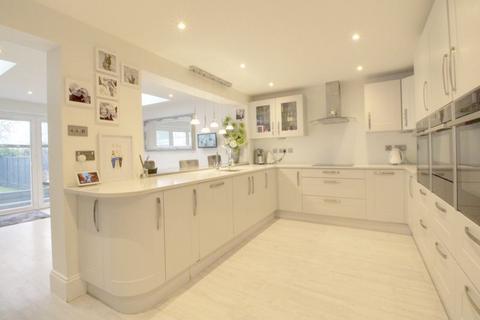 undefined, Orchard Way, Goffs Oak EN7