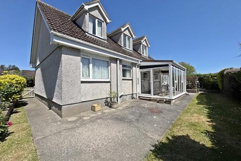 4 bedroom detached bungalow for sale, 46 Ballacriy Park, Colby