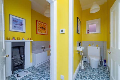 6 bedroom terraced house for sale, Scotland Street, Ellesmere