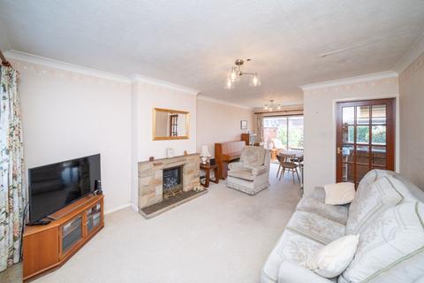 3 bedroom detached house for sale, Meadow Way, Stourbridge DY8