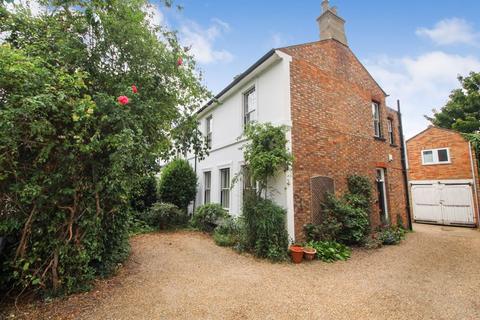 Kimbolton Road, Bedford MK40