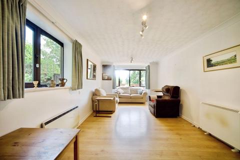 1 bedroom apartment for sale, 169/175 High Road, South Woodford E18