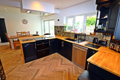 5 Beechlea Close, Miskin, Pontyclun, CF72 8PT