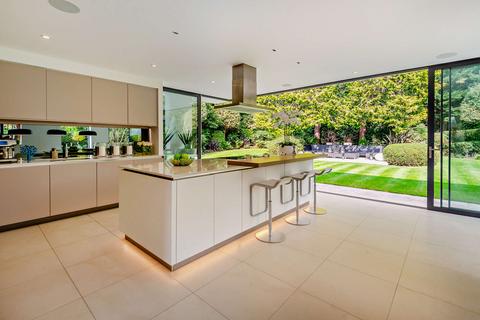 4 bedroom detached house for sale, Ridgemead Road, Englefield Green TW20