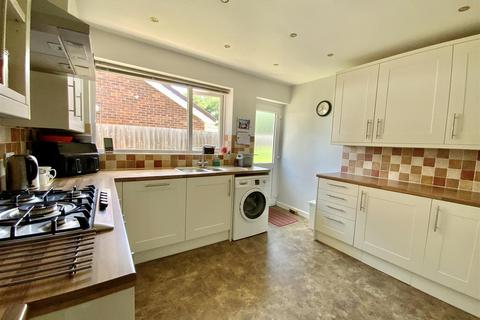 3 bedroom detached bungalow for sale, Milford Avenue, Stony Stratford, Milton Keynes