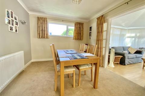 3 bedroom detached bungalow for sale, Milford Avenue, Stony Stratford, Milton Keynes