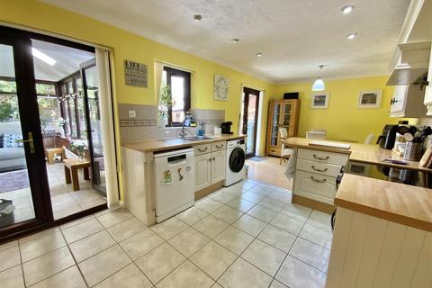 4 bedroom detached bungalow for sale, 34 Milesmere, Two Mile Ash, Milton Keynes, MK8 8DP