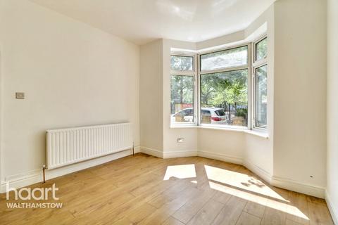 4 bedroom end of terrace house for sale, Beresford Road, Walthamstow