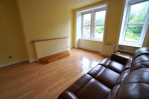 undefined, Balfron G63