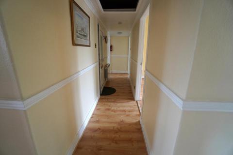 undefined, Balfron G63