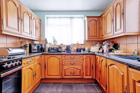 2 Montgomery Crescent, Romford, RM3 7UJ