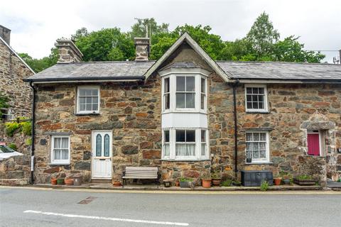 3 bedroom end of terrace house for sale, Smith Street, Beddgelert, Caernarfon, Gwynedd, LL55
