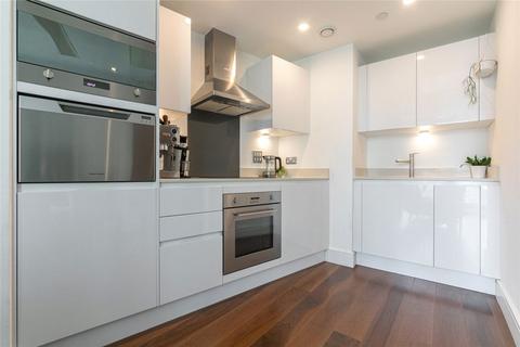 1 bedroom flat for sale, Lincoln Plaza, London E14