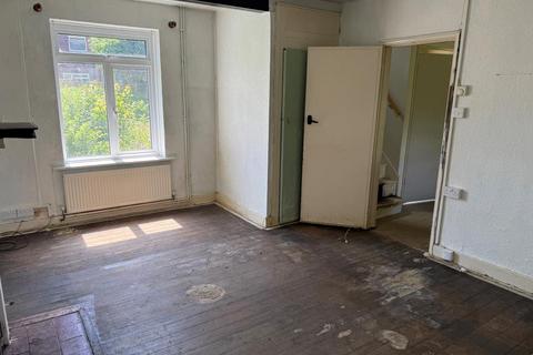 3 bedroom semi-detached house for sale, 5 Halsford Croft, East Grinstead, West Sussex