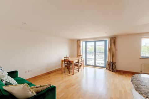 2 bedroom flat for sale, Cumberland Road, Bristol BS1
