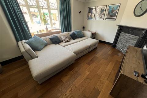 3 bedroom end of terrace house for sale, Chatsworth Avenue, Portsmouth PO6