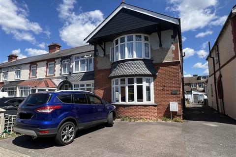 3 bedroom end of terrace house for sale, Chatsworth Avenue, Portsmouth PO6