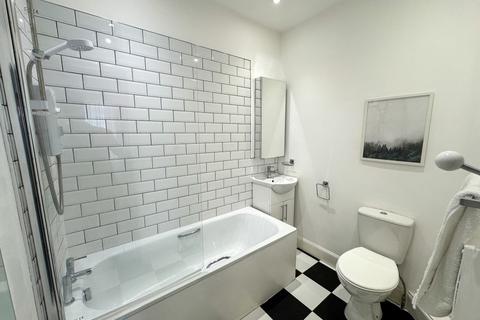 1 bedroom flat to rent, Restalrig Road South, Restalrig, Edinburgh, EH7