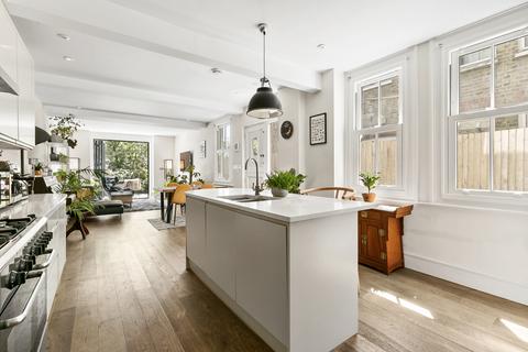 Weir Road, SW12