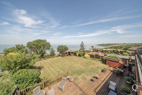 4 bedroom detached house for sale, Southsea Avenue, Minster on Sea, Sheerness, Kent, ME12