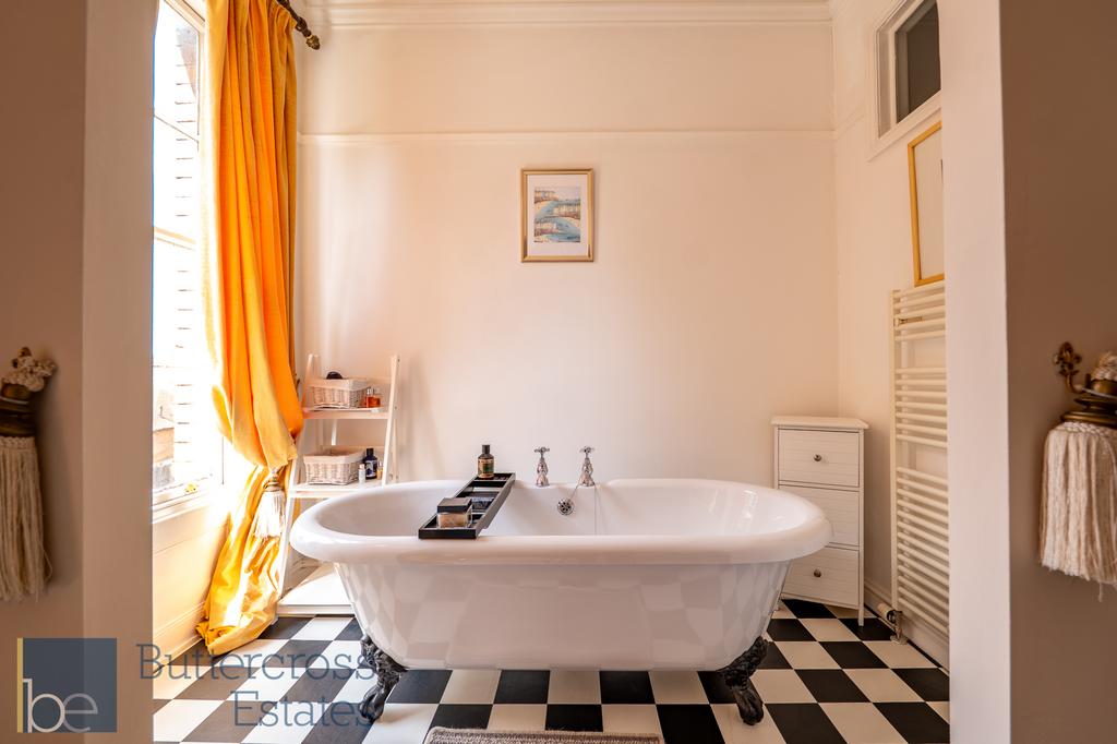 Ensuite