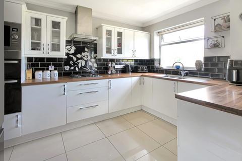 77 Babbacombe Road, Styvechale, Coventry, CV3 5NZ