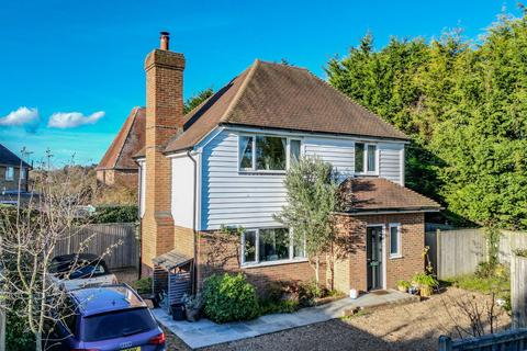 undefined, With A Detached Kiln In Sandhurst