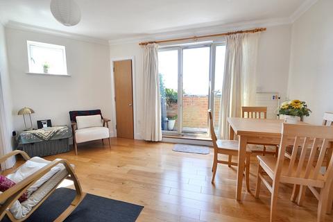 2 bedroom penthouse for sale, Winchester