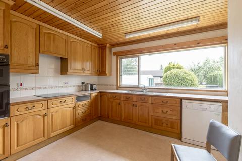 26 Burnbrae, Edinburgh, EH12 8UB