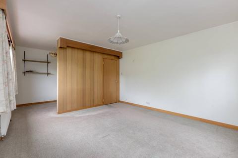 26 Burnbrae, Edinburgh, EH12 8UB