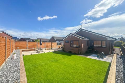 3 Bellingham Close, Bury, BL8 2TU