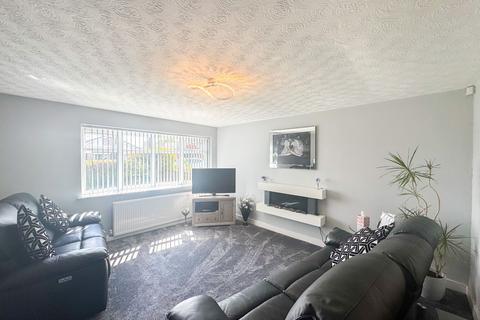 3 Bellingham Close, Bury, BL8 2TU