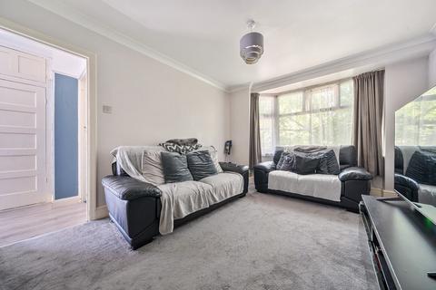 2 The Close, London, SE25 5BW