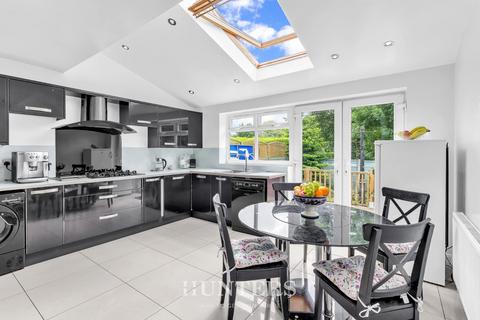 4 bedroom semi-detached house for sale, Naunton Road, Alkrington, Middleton M24