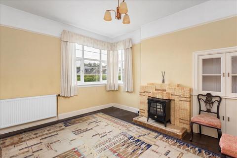 2 Davidson Park, Edinburgh, EH4 2PF