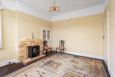 2 Davidson Park, Edinburgh, EH4 2PF